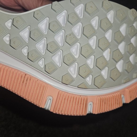 Nike Women's size 9 - Picture 6 of 9